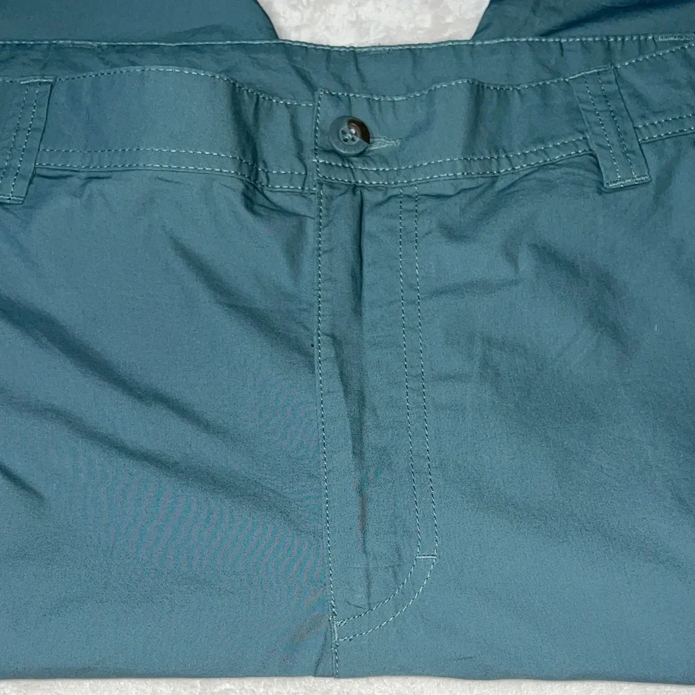 Columbia Sportswear Men’s Chino Pants Deep Sage Green Outdoor Zip Up 42 X 30 - Picture 3 of 12